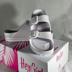 **PULLING OFF SALE 8/8**Corkys Hey Girl FLOATIES-elevated Mother of Pearl